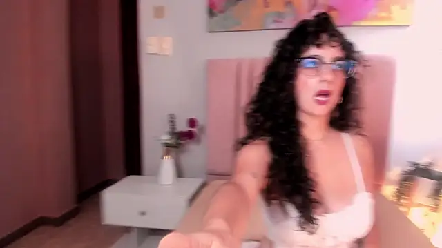 AmaraYasbel online show from 03.05.26