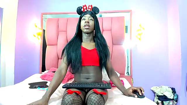 VICTORIAOBEY online show from 10.22.25