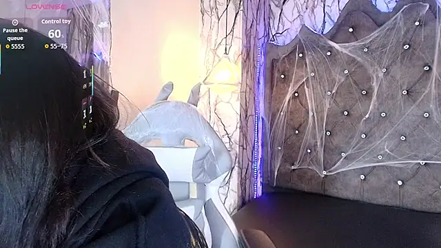 Snapshot of Zami_Escobar_of chatting on 11.01.25 Zami Escobar of online show from 11.01.25