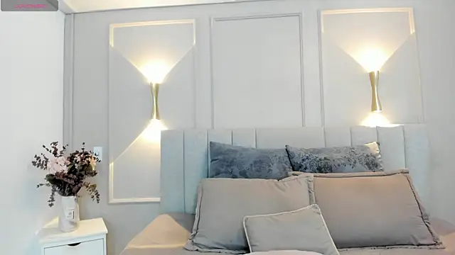 victoria bourne online show from 11.27.25