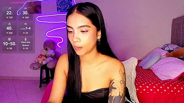 mia yireth online show from 04.22.26