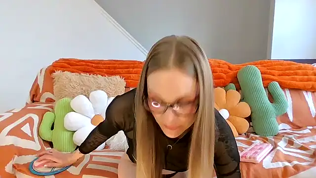 annadelrae444 online show from 04.24.26