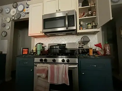 Snapshot of princesslivv chatting on 02.20.26 princesslivv online show from 02.20.26