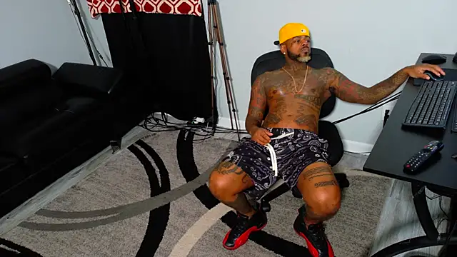 SLANGONDEMHOES online show from 11.05.25