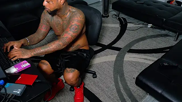 SLANGONDEMHOES online show from 04.05.26