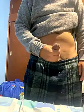 Snapshot of zzagreo chatting on 10.10.25 zzagreo online show from 10.10.25