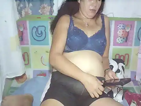 Snapshot of sweet_candiceee chatting on 11.01.25 sweet candiceee online show from 11.01.25