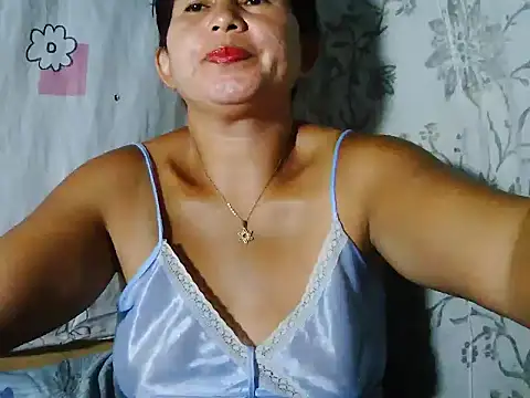 Snapshot of sweet_candiceee chatting on 12.04.25 sweet candiceee online show from 12.04.25