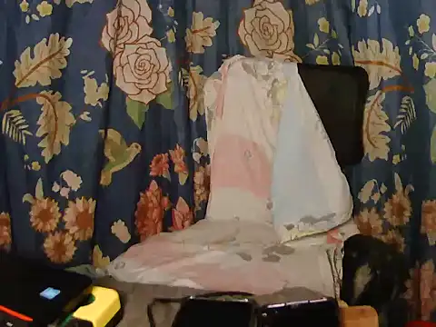 Snapshot of sweet_candiceee chatting on 02.10.26 sweet candiceee online show from 02.10.26