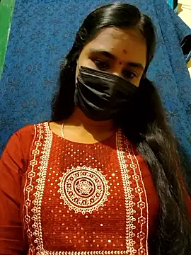 mini-queen online show from 10.25.25