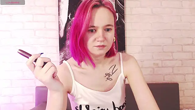 Ericha Stone online show from 09.21.25