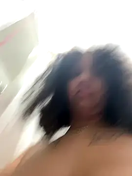 StylishEchium online show from 12.16.25