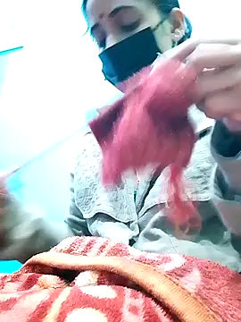 Snapshot of Pahadi_couple chatting on 11.03.25 Pahadi couple online show from 11.03.25