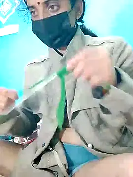 Snapshot of Pahadi_couple chatting on 11.04.25 Pahadi couple online show from 11.04.25