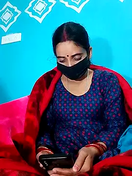 Snapshot of Pahadi_couple chatting on 11.14.25 Pahadi couple online show from 11.14.25