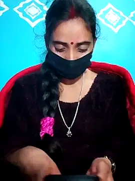 Snapshot of Pahadi_couple chatting on 11.26.25 Pahadi couple online show from 11.26.25