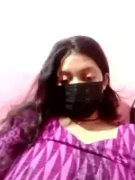 Snapshot of Lady-Queen5 chatting on 05.12.26 Lady-Queen5 online show from 05.12.26
