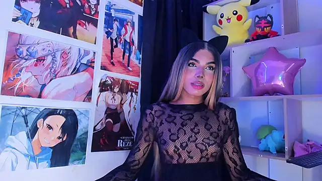 Snapshot of VeronicaSaenzx chatting on 10.22.25 VeronicaSaenzx online show from 10.22.25