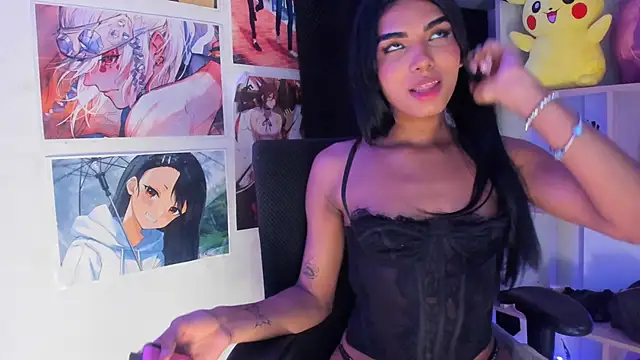 Snapshot of VeronicaSaenzx chatting on 11.21.25 VeronicaSaenzx online show from 11.21.25