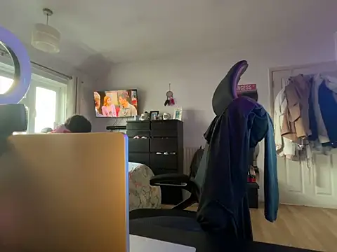 Snapshot of Prill940 chatting on 12.14.25 Prill940 online show from 12.14.25