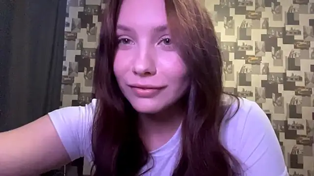 Snapshot of SwiiSweet chatting on 09.20.25 SwiiSweet online show from 09.20.25