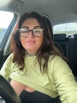 IrishmilfAnna online show from 04.21.26