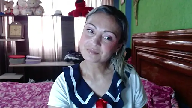 Snapshot of _Charlize_theron_ chatting on 09.26.25 Charlize theron online show from 09.26.25