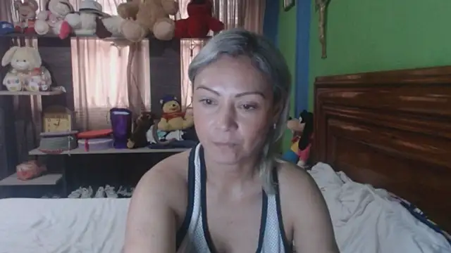 Snapshot of _Charlize_theron_ chatting on 01.06.26 Charlize theron online show from 01.06.26