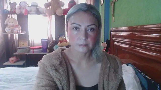 Snapshot of _Charlize_theron_ chatting on 01.07.26 Charlize theron online show from 01.07.26