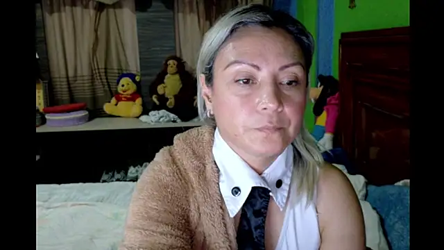 Snapshot of _Charlize_theron_ chatting on 02.22.26 Charlize theron online show from 02.22.26