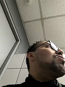 Snapshot of Jharicio-89 chatting on 09.08.25 Jharicio-89 online show from 09.08.25