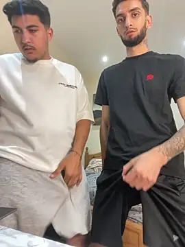 Snapshot of mixedcouplee69 chatting on 09.13.25 mixedcouplee69 online show from 09.13.25