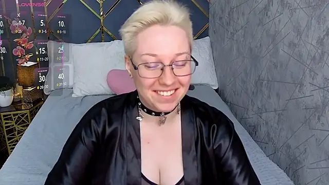 AlexandraGreen online show from 11.08.25