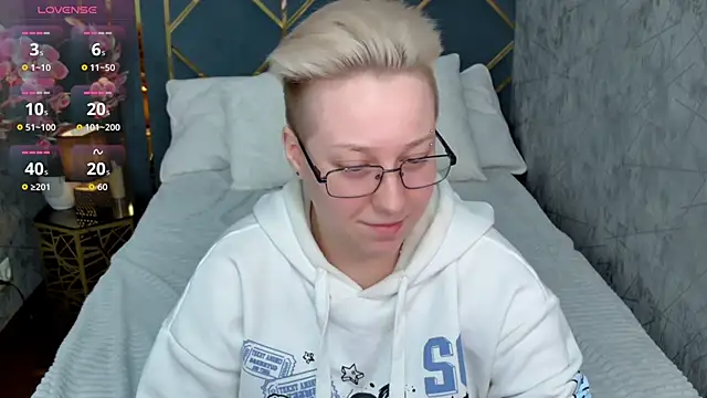 AlexandraGreen online show from 11.29.25