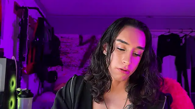 xoFrankie online show from 11.26.25