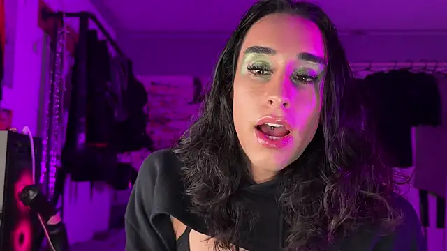 xoFrankie online show from 12.02.25