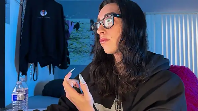 xoFrankie online show from 04.04.26