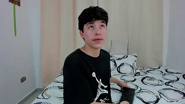 Snapshot of mrhot_night chatting on 11.17.25 mrhot night online show from 11.17.25