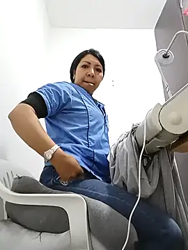 Snapshot of pocahontas_nex chatting on 11.21.25 pocahontas nex online show from 11.21.25