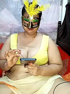 Snapshot of Tanisha-Chy chatting on 09.23.25 Tanisha-Chy online show from 09.23.25