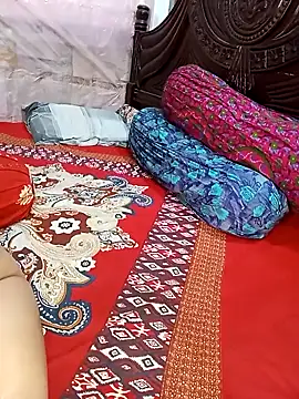 Snapshot of Tanisha-Chy chatting on 11.29.25 Tanisha-Chy online show from 11.29.25