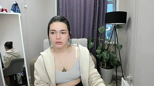 Snapshot of Albi_Glow chatting on 01.11.26 Albi Glow online show from 01.11.26