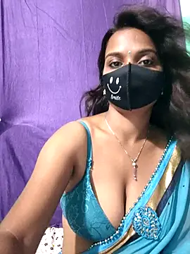 Snapshot of cutie_pei002 chatting on 10.25.25 cutie pei002 online show from 10.25.25