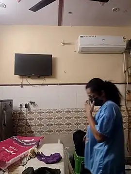 Snapshot of meenu_bhabhi547 chatting on 02.13.26 meenu bhabhi547 online show from 02.13.26