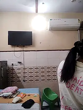 Snapshot of meenu_bhabhi547 chatting on 04.08.26 meenu bhabhi547 online show from 04.08.26