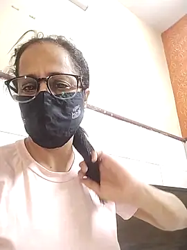 Snapshot of meenu_bhabhi547 chatting on 04.09.26 meenu bhabhi547 online show from 04.09.26