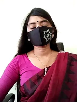 Puja-Rane online show from 10.15.25