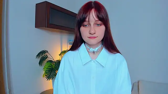 Snapshot of KatyKufel chatting on 09.13.25 KatyKufel online show from 09.13.25