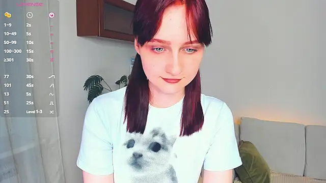 Snapshot of KatyKufel chatting on 11.29.25 KatyKufel online show from 11.29.25