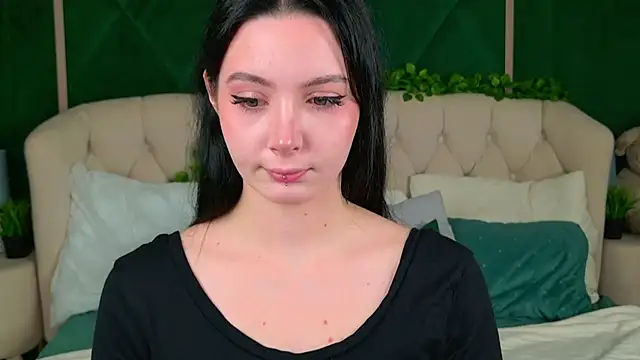 Snapshot of Goldy_Stark chatting on 09.13.25 Goldy Stark online show from 09.13.25